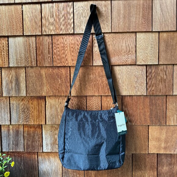 NWT Baggallini Black Joey Large Hobo with Adjustable Strap -10” H x 11" W x 5” D - Picture 4 of 14